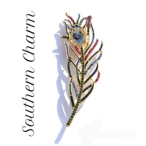 🆕Absolutely Stunning Brooche with Rhinestones.